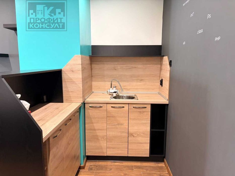 Дава се под наем Офис в Велико Търново, Център - 51 кв.м за 548.25 € - Снимка #7