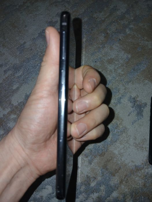 Продам Samsung S10