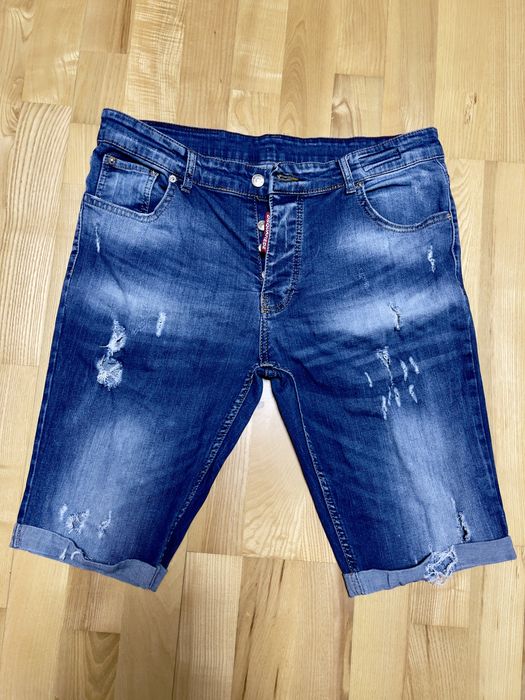 Blugi scurți Dsquared2 originali mărimea 54 / L – nepurtați