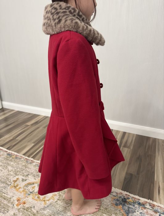 Пальто для девочки 8-11 лет