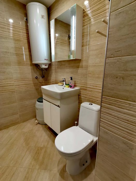 Дава се под наем Двустаен апартамент в Бургас, Изгрев - 55 кв.м за 150 € - Снимка #9