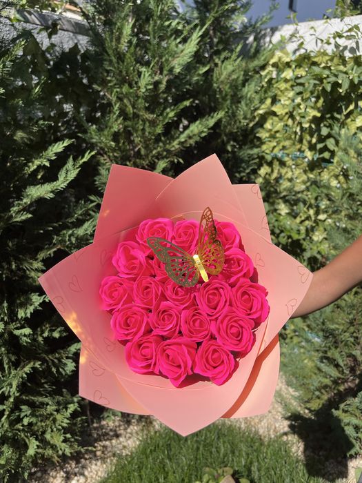 Buchet 19 trandafiri sapun ieftin!!! Personalizat