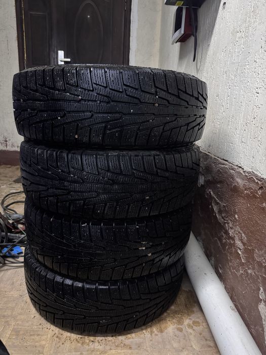 Продам резину комплект