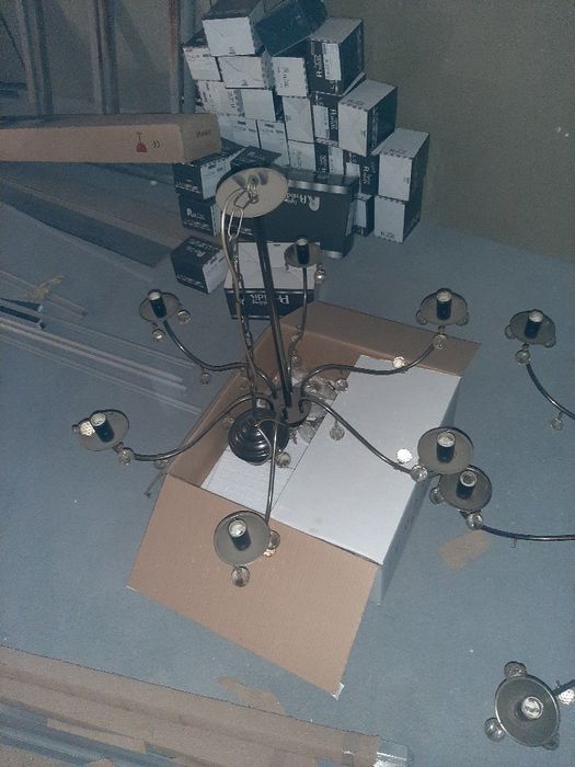 Огромни италиански полилеи