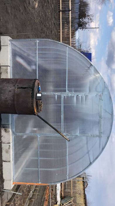 Теплица усиленная из поликарбоната