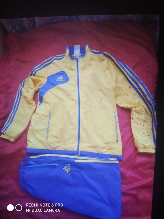 Спортивный костюм двойка Адидас.