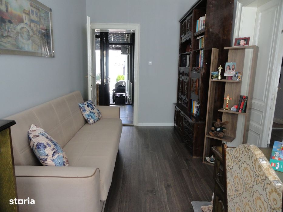 Casa 4 camere din caramida, renovata 2023, zona centrala, mobilata