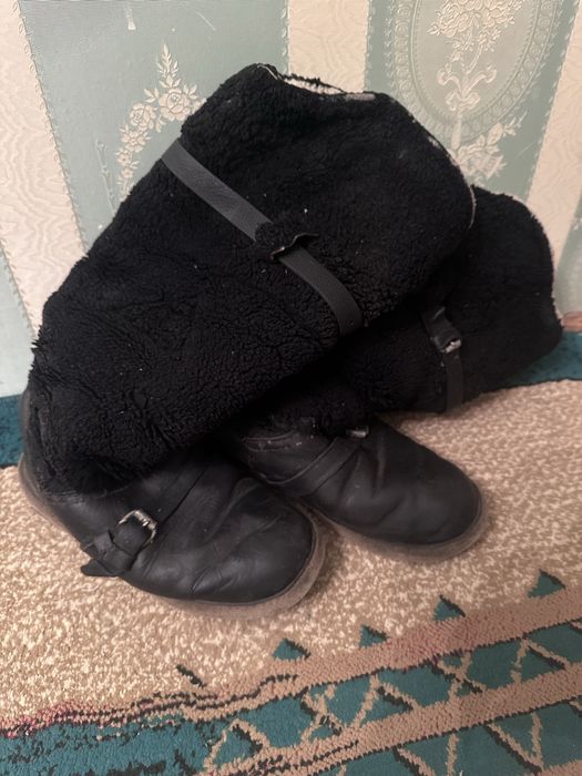 Продам унты качественные размер 42