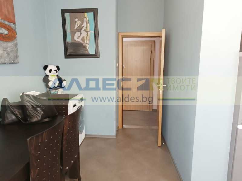 Продава се Тристаен апартамент в София, Красна поляна 1 - 69 кв.м за 2289 €/кв.м - Снимка #2