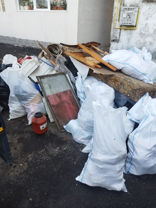 Firma de debarasare mobila veche din apartamente Galati