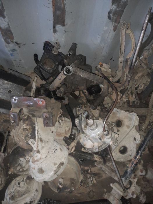 Зил запчастлар сотилади