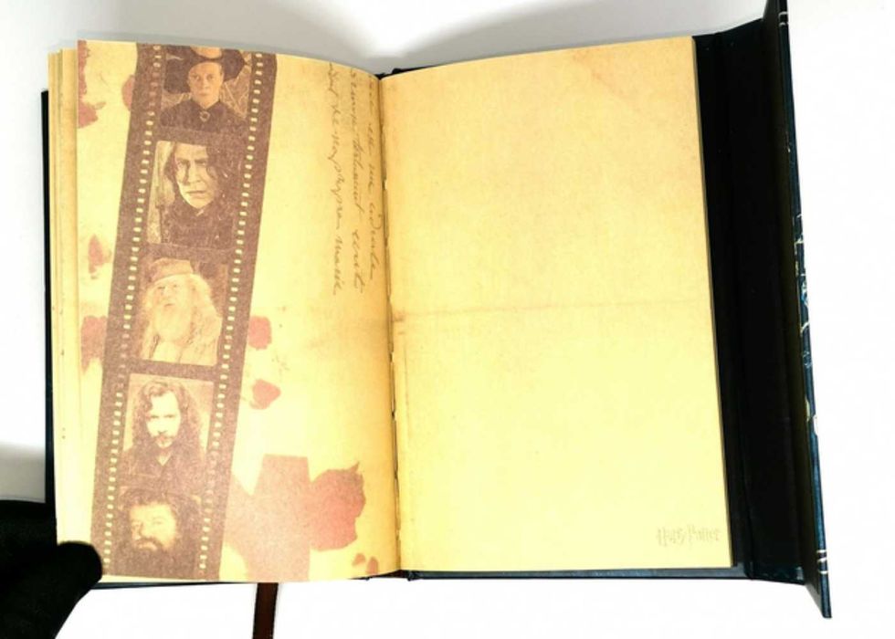 Блокнот A6 Хогвартс с магнитной застежкой