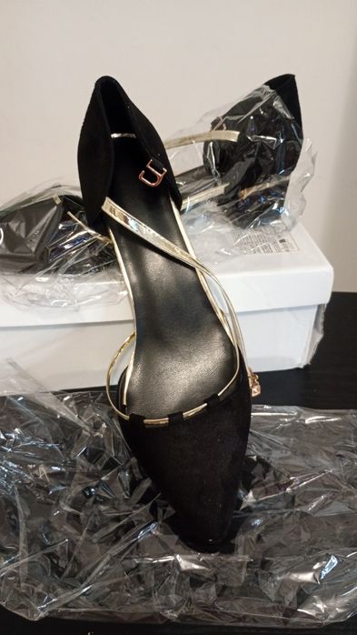 Pantofi de ocazie superbi, măsură 40