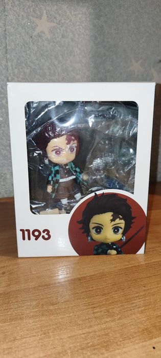 Фигурки Дио Брандо и Танджиро Камадо