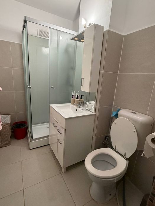 Închiriez apartament 3 camere – Bacău, zona Mioriței -  Rawmina