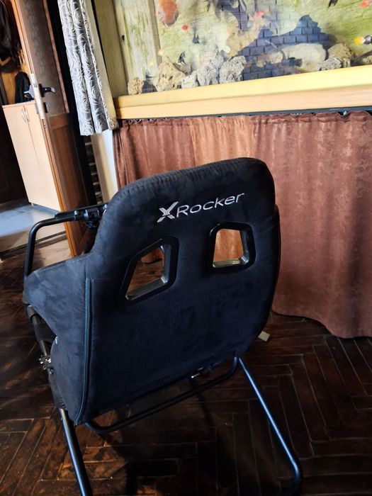 Стол за геймърски волан