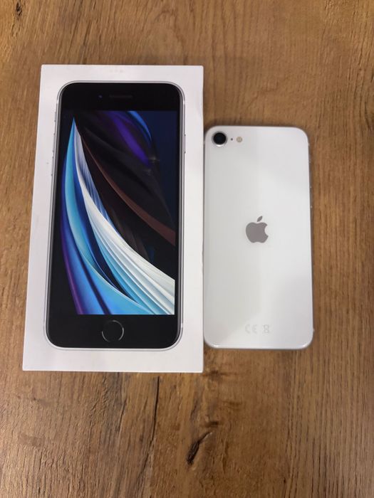 iphone se 2020 перфектно състояние 100% батерия