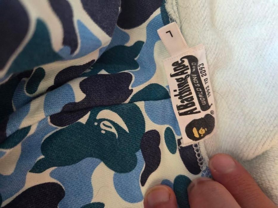 Vând urgent bape shark hoodie original