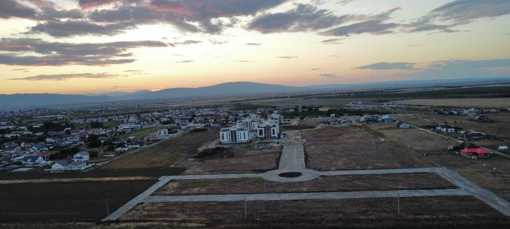 LOTURI teren intravilan zona NORD