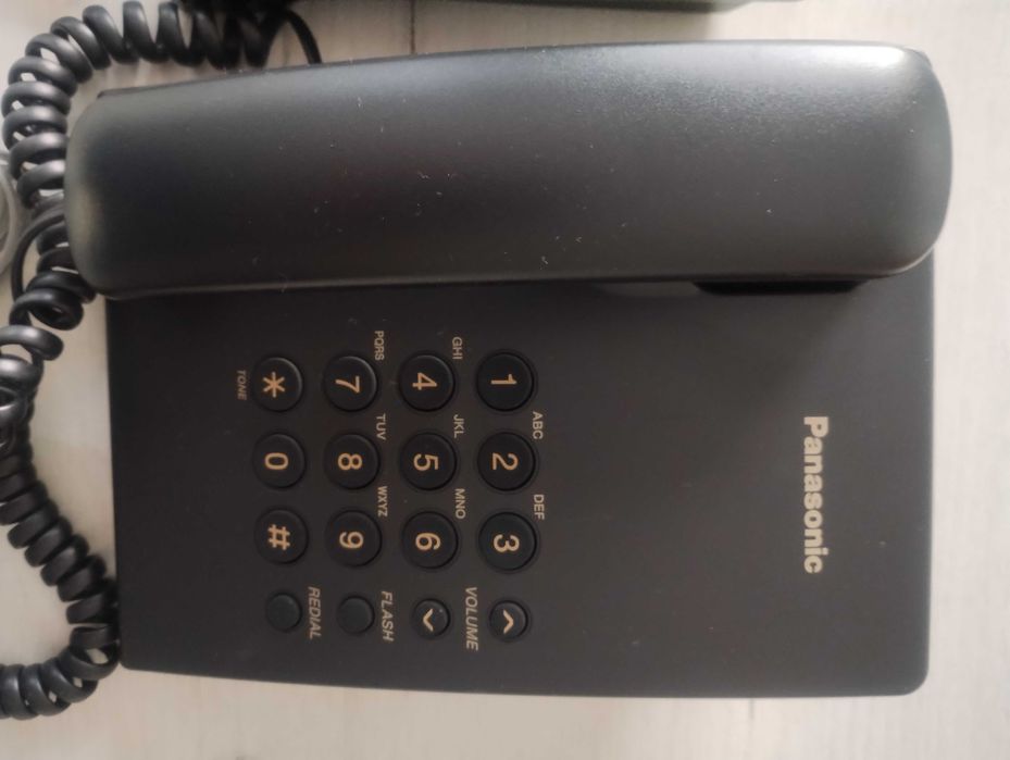 Телефони стационарни