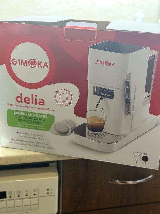 Продавам кафе машина GIMOKA – като нова!
