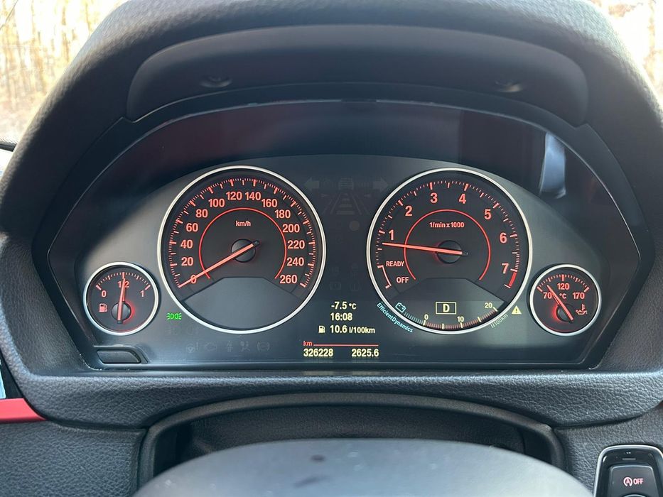 BMW F30 328i Sport Line