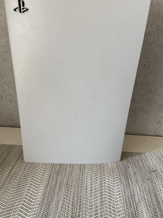 Конзола PS5 Disc Edition 825GB White