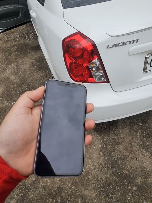 iPhone 11 srochni sotiladi