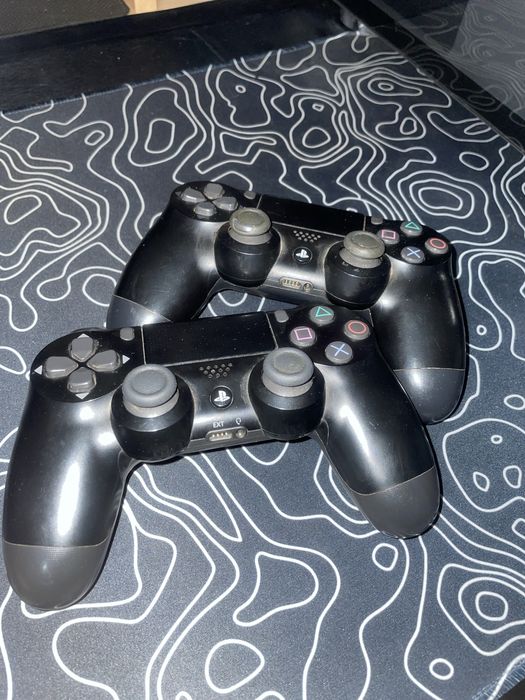 Продам Playstation 4 slim 500gb