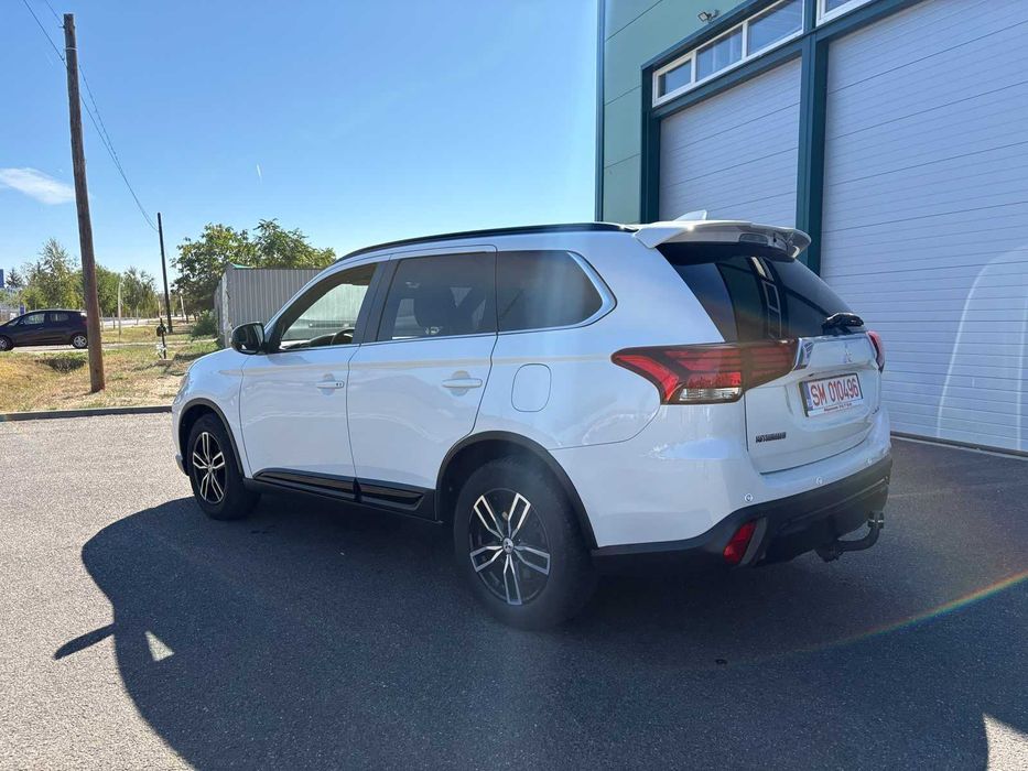 MITSUBISHI Outlander 2019 — imagine 4