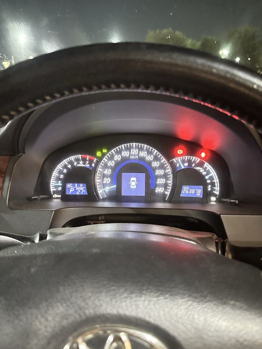 toyota camry 2013 год