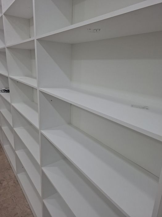 Magazin mebel stilaj polka