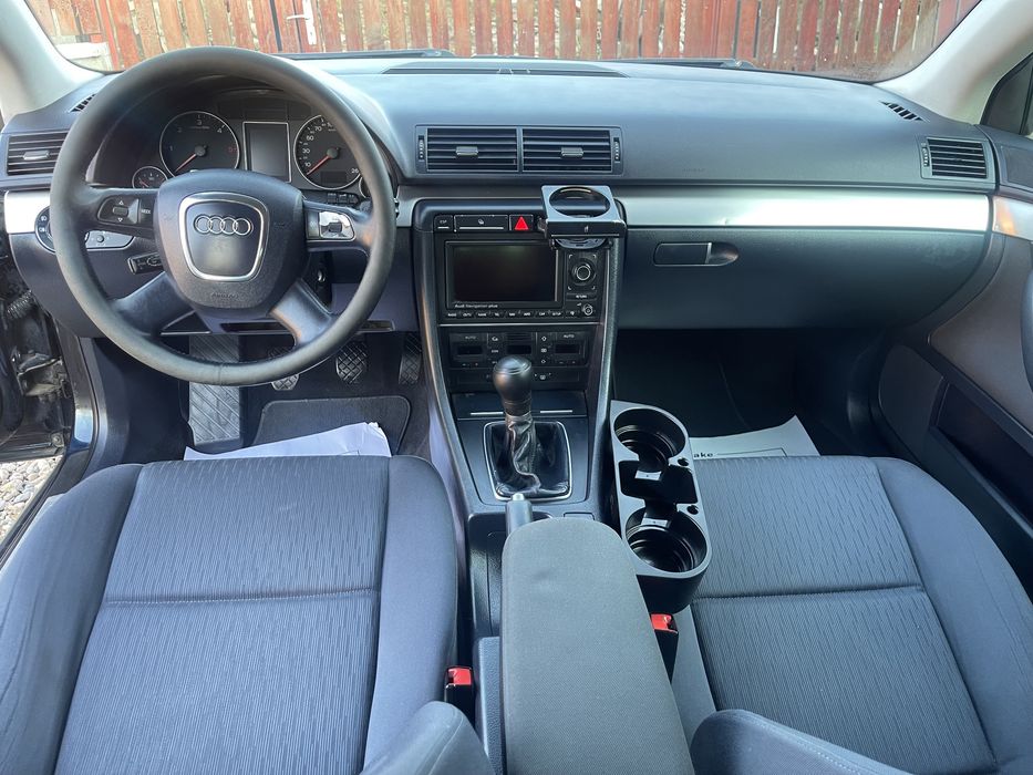 AUDI A4 2006 — imagine 2