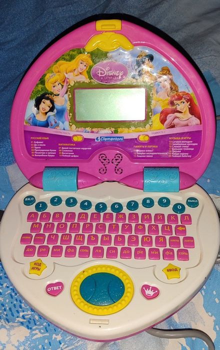 Обучающий детский ноутбук Clementoni с тематикой Disney Princess!