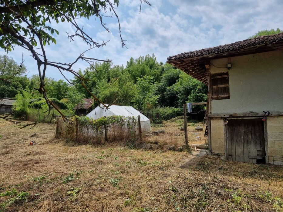 Продава се Парцел в с. Ломци, Област Търговище - 4959 кв.м за 9 €/кв.м - Снимка #9