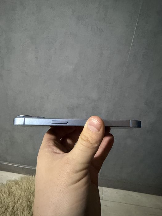 Продам айфон 14.