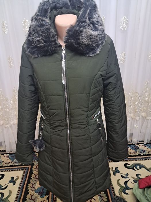 Курткалар сотилади янги кийилмаган