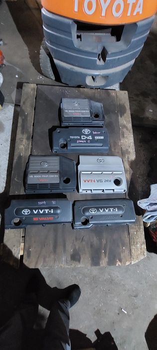 Крышка двигателя