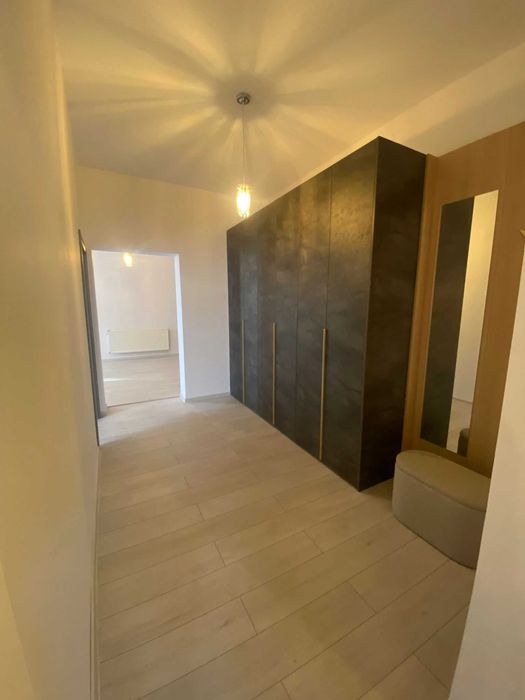 Apartament 3 camere - prima inchiriere