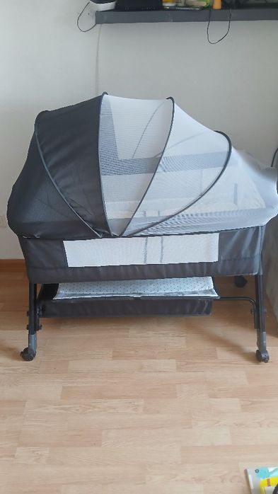 Продам детскую кровать люльку