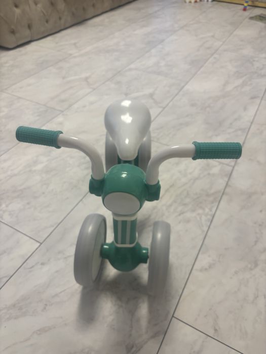 Bicicleta de echilibru fara pedale