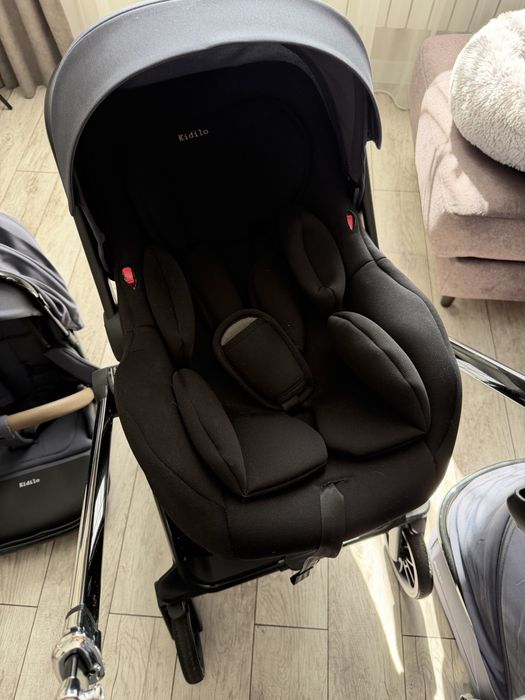 Коляска Kidilo 3 в 1 — полный комплект