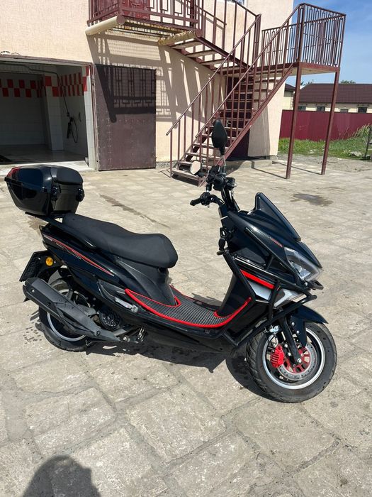 Мопед - Скутер maxi