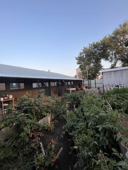 Продам дом район рынок  базар