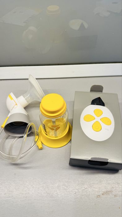Електрическа, двуфазна помпа за кърма Medela Solo