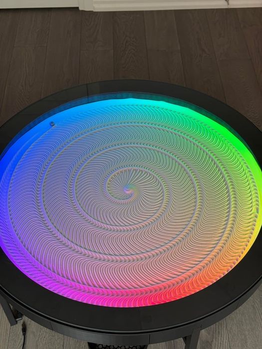 Кинетический кофейный столик