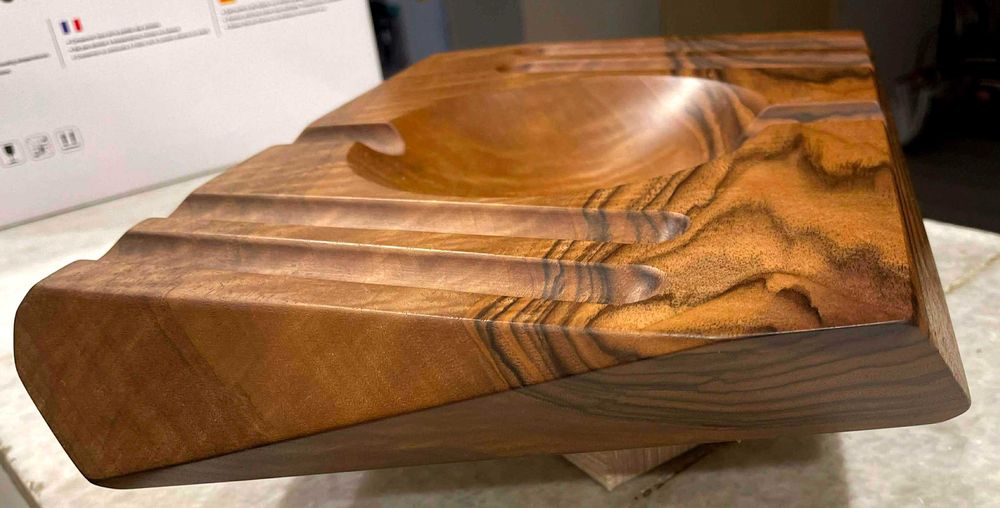 пепелник за пури