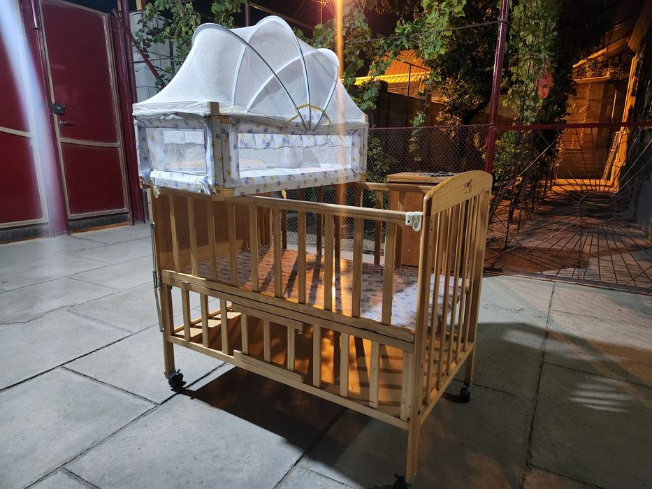 Детская кровать б/у