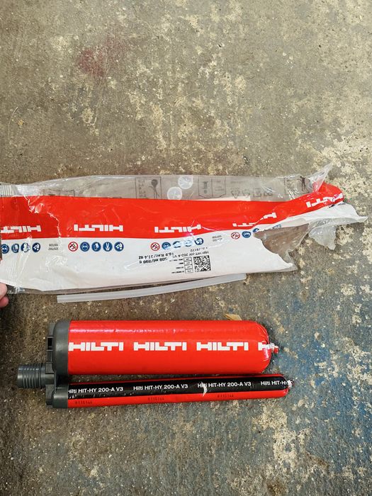 Ancora chimica Kit Hilti HIT-HY 200-A V3 – 100 lei negoci  Vând cartuș/ambalaj Hilti HIT-HY 200-A V3,
