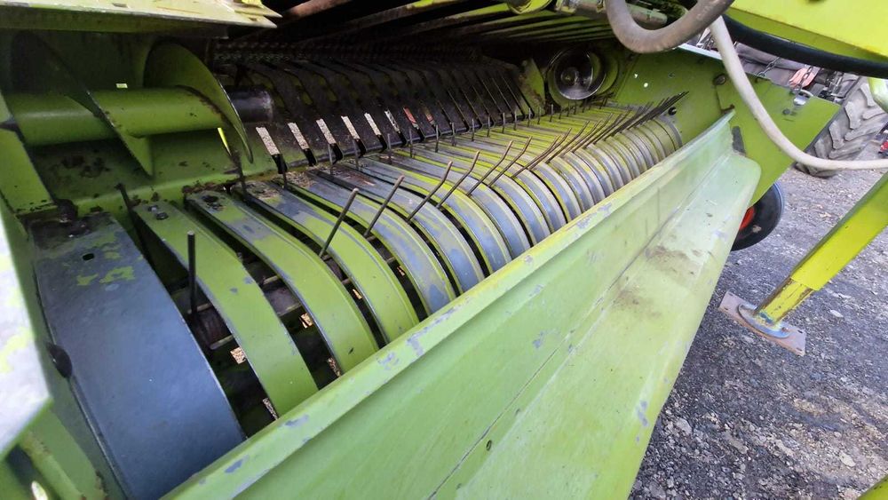 Пресс-подборщик рулонный Сlaas Rollant 46 с Европы